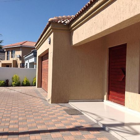 Sapphire Court Bed & Breakfast Gaborone Dış mekan fotoğraf